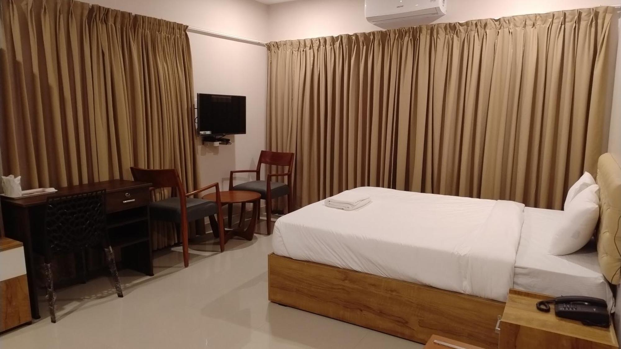 Gateway Airport Hotel Kannur Exterior foto