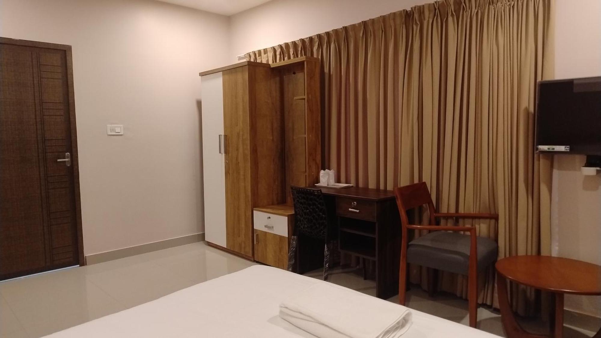 Gateway Airport Hotel Kannur Exterior foto